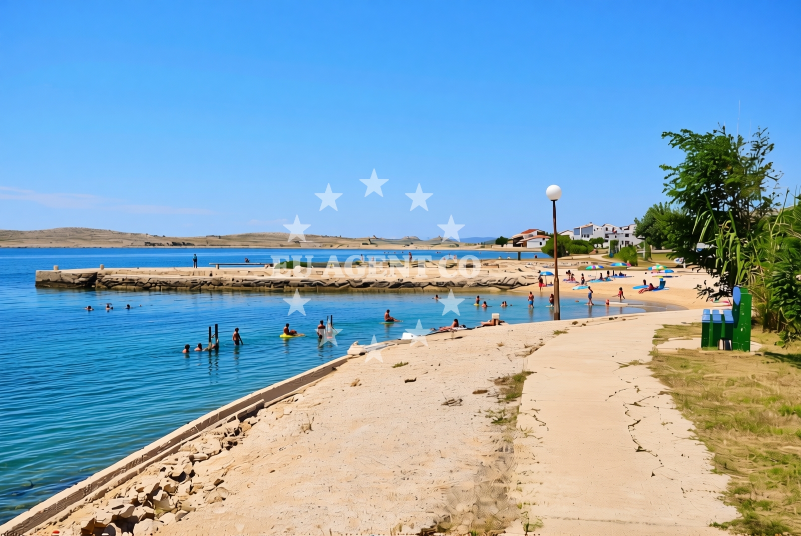 Shoreline and swimming area at Dinjiška sredina, Dinjiška (Pag) Beach in Dinjiška sredina