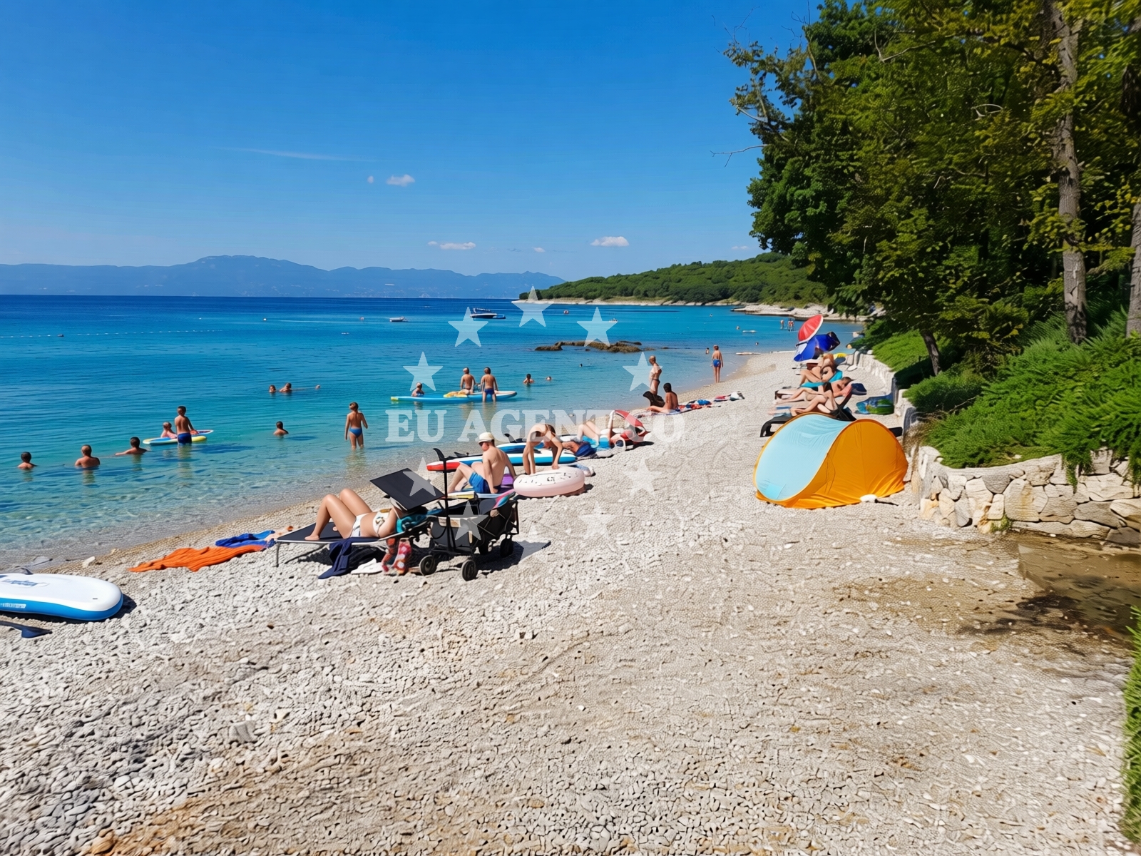 Sea and coastal view of Dog Beach Atea Camping