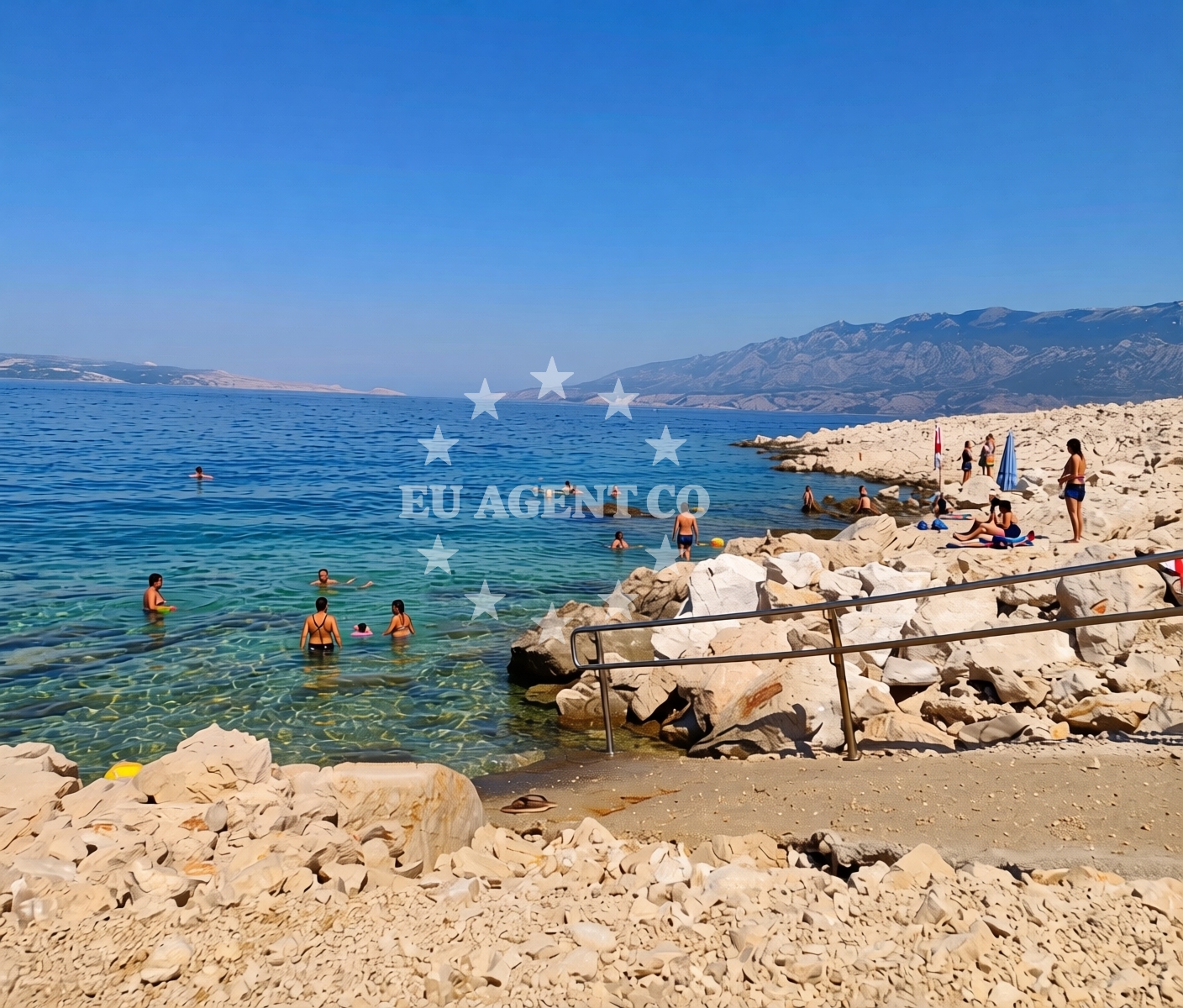 Shoreline and swimming area at Dog Beach Jadra in Porat 12, Stara Novalja