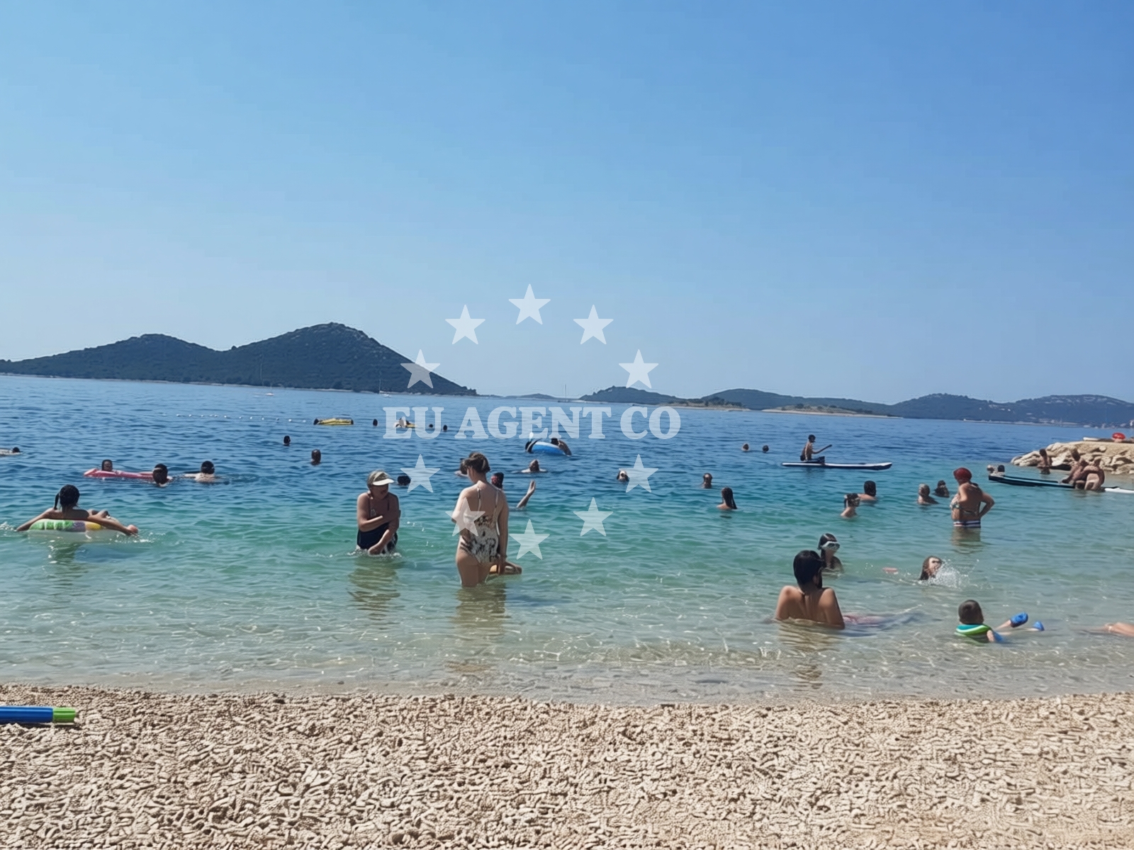 Additional view of Dolaske Drage beach in 16 Ulica Zdeslava Turića, Drage