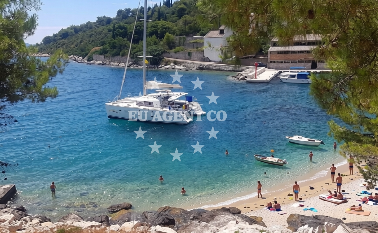 Beach facilities and surroundings at Doli u Dolima in Plo?a 9, Zaton Doli