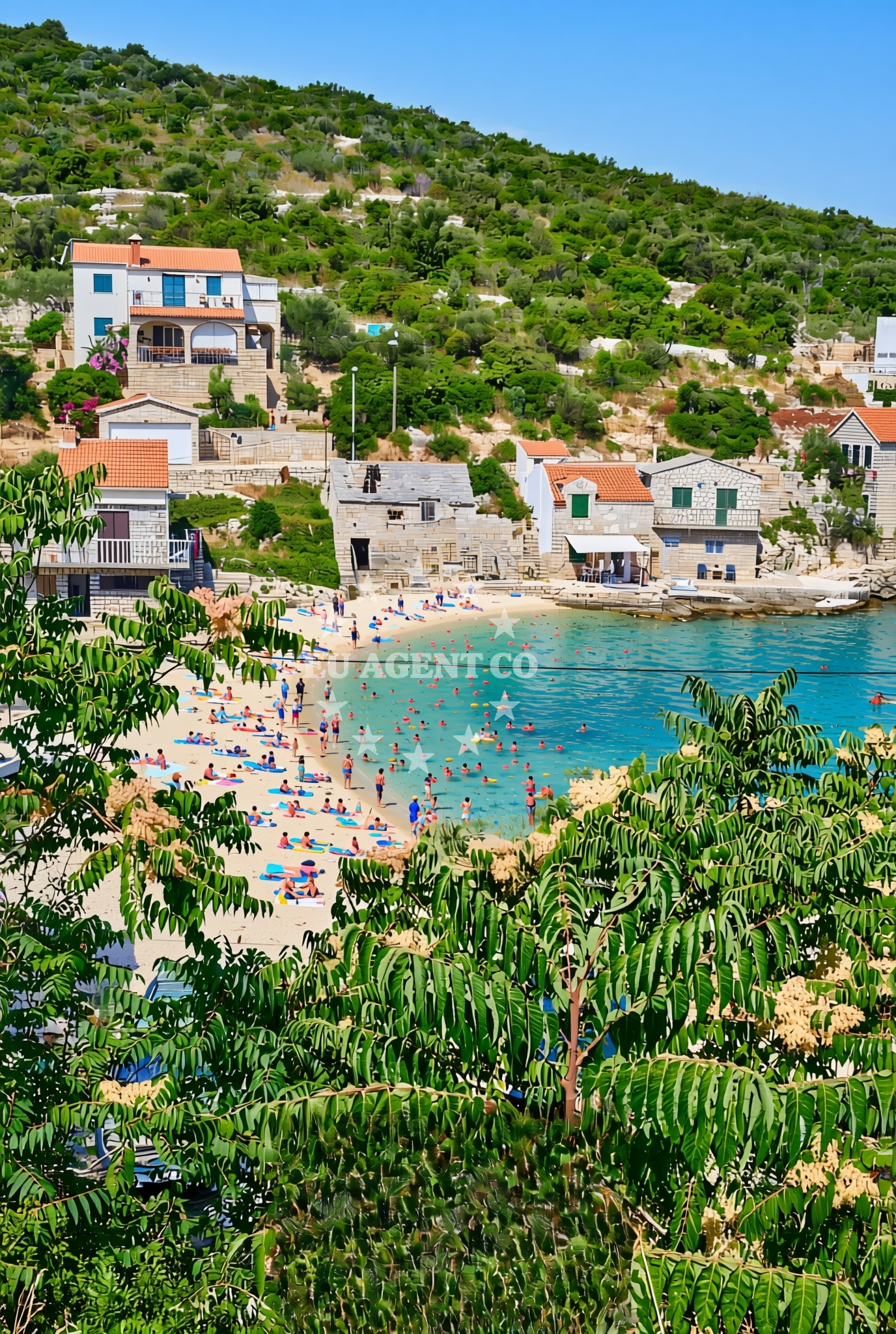 Shoreline and swimming area at Donja Krušica jug, Donje Selo (Šolta) Beach in Donja Krušica jug
