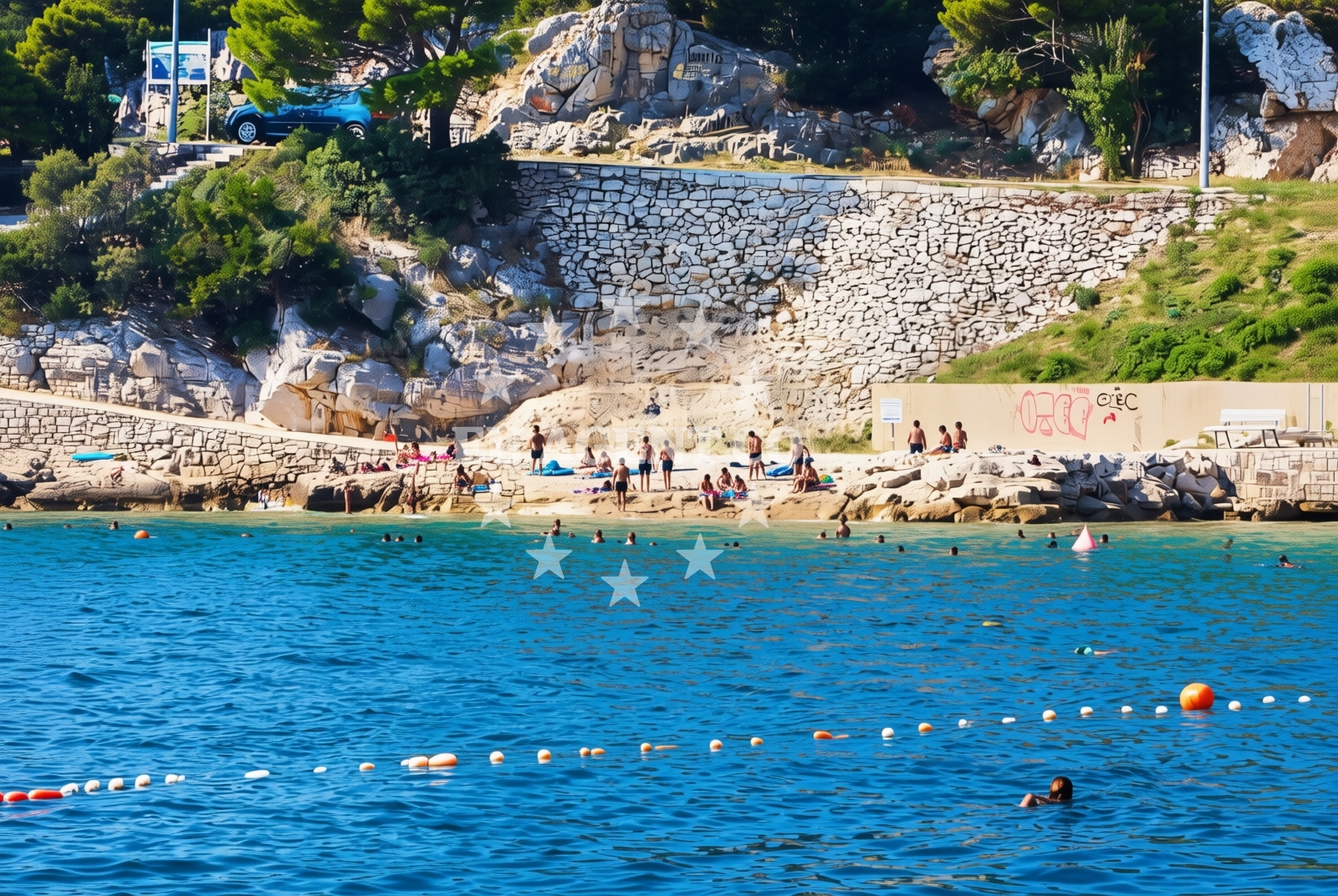 Shoreline and swimming area at Donja uvala porat jug, Drvenik (Gradac) Beach in Donja uvala porat jug