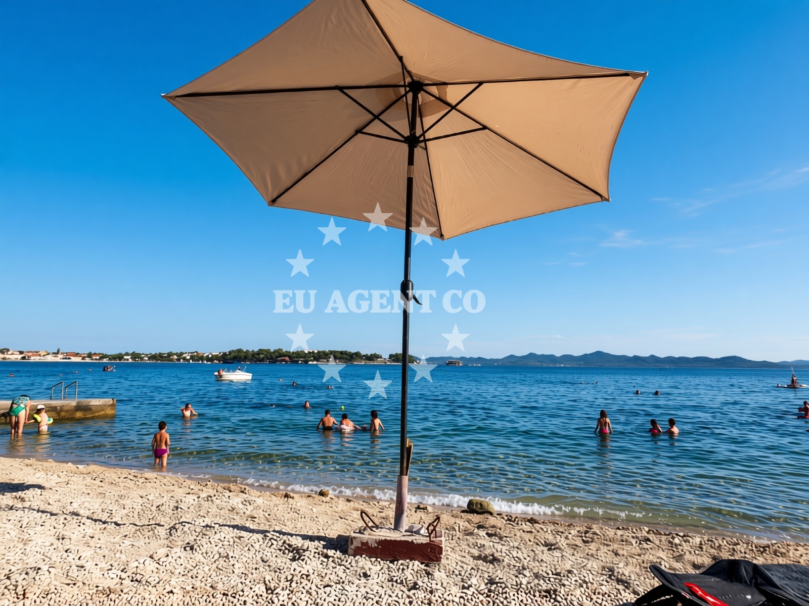 Sea and coastal view of Donje Petrcane beach in Ulica I, 5i, Petrcane