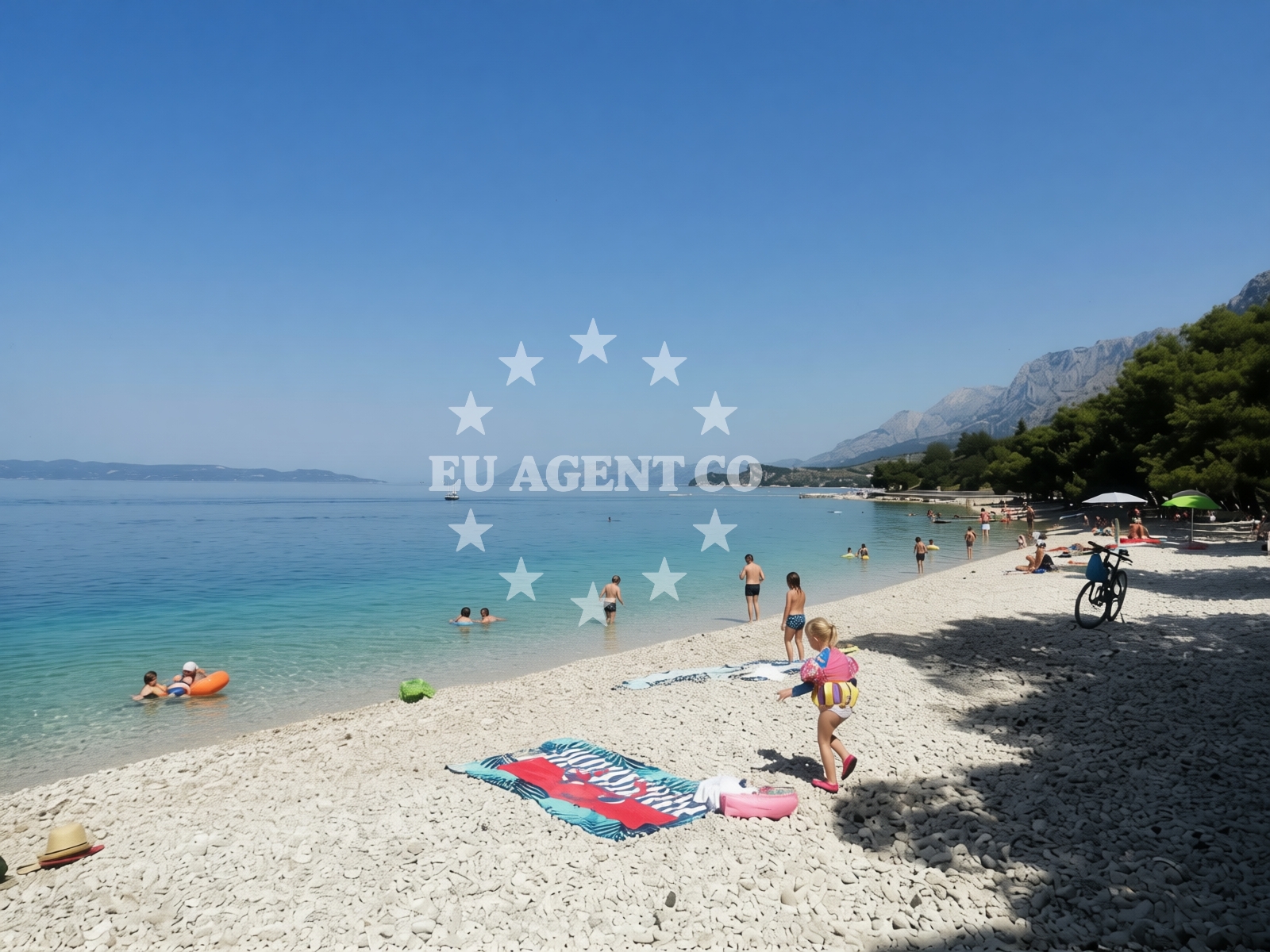 Additional view of Dracevac Beach in 39 Kamena, Tučepi