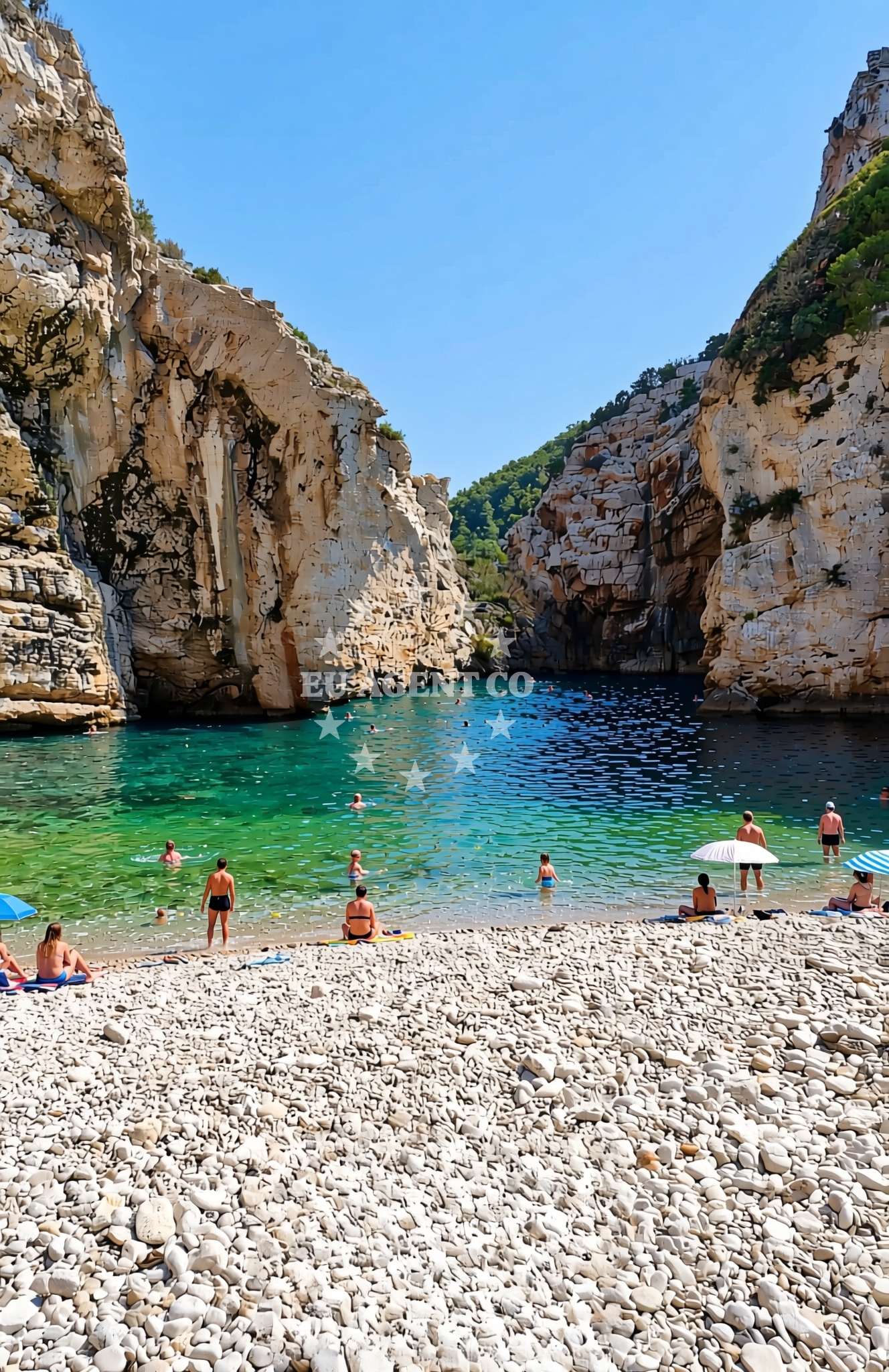Additional view of Dračevo Polje (Vis): beaches and coves in Dračevo Polje (Vis)