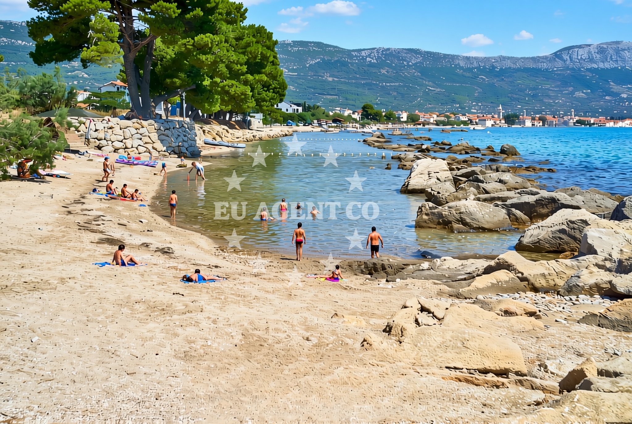 Overview of Dračić, Kaštel Štafilić Beach in Dračić