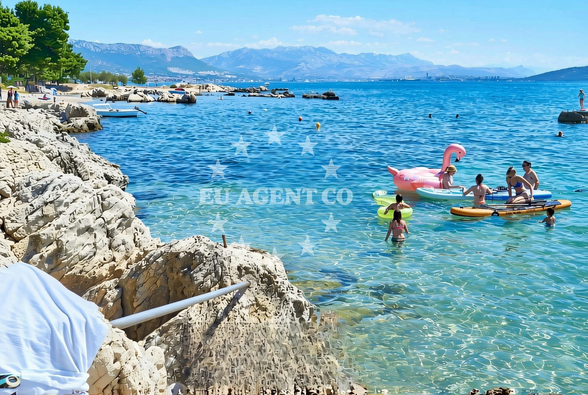 Shoreline and swimming area at Dračić, Kaštel Štafilić Beach in Dračić