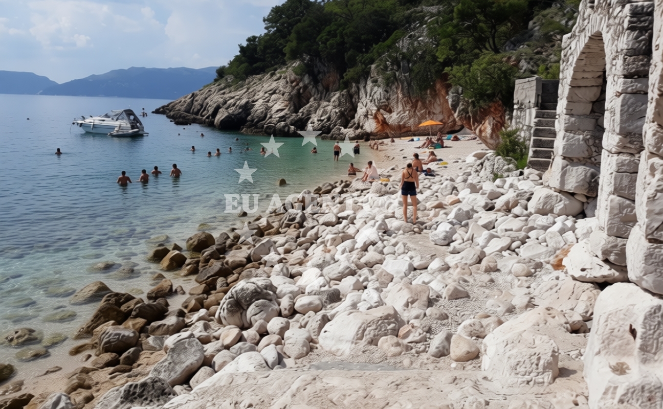 Additional view of Dragozetici beach in Beli 1, Cres