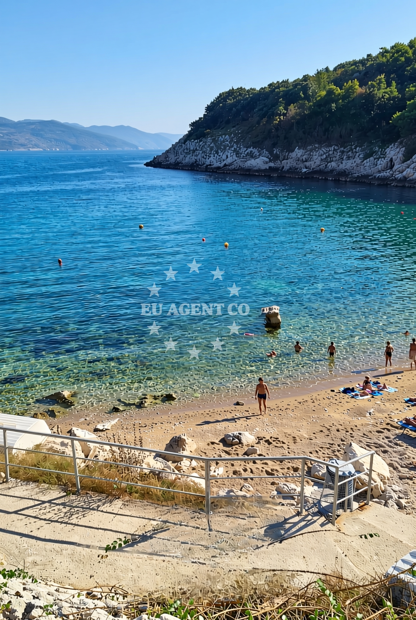 Shoreline and swimming area at Dragozetići (Cres): beaches and coves in Dragozetići (Cres)