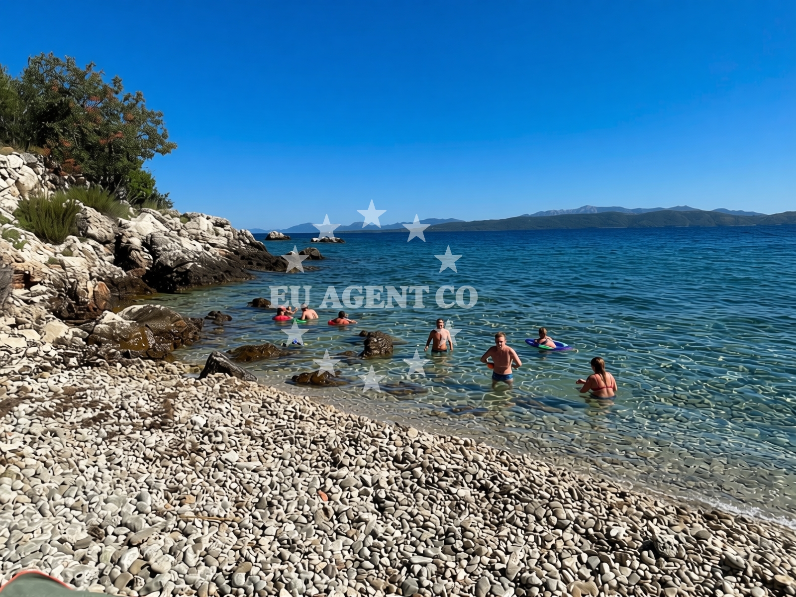 Shoreline and swimming area at Drasnice East area FKK in Izbitac 190, Drasnice