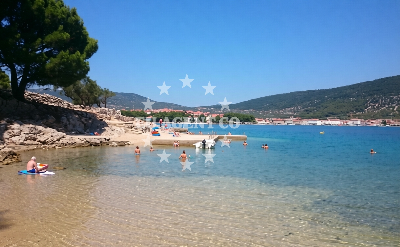 Additional view of Drazica beach in Melin III 13, Cres
