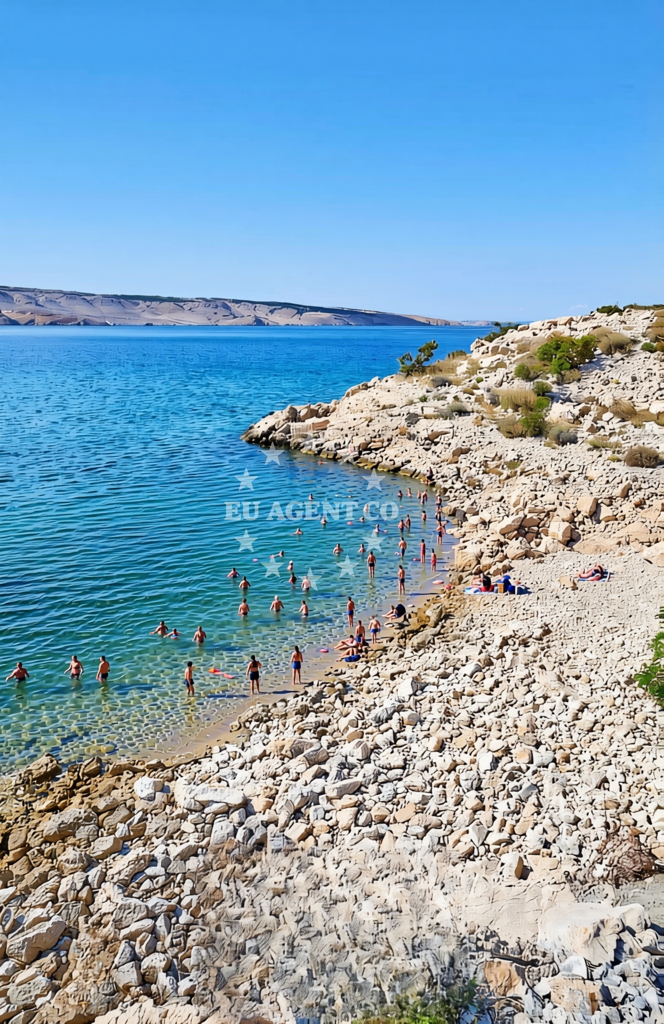 Beach facilities and surroundings at Dražica, Prizna Beach in Dražica