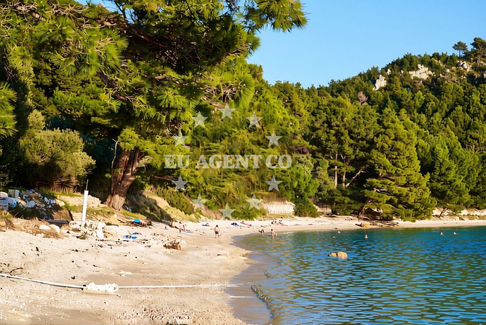 Additional view of Duba beach in Franičevići 5, Živogošće