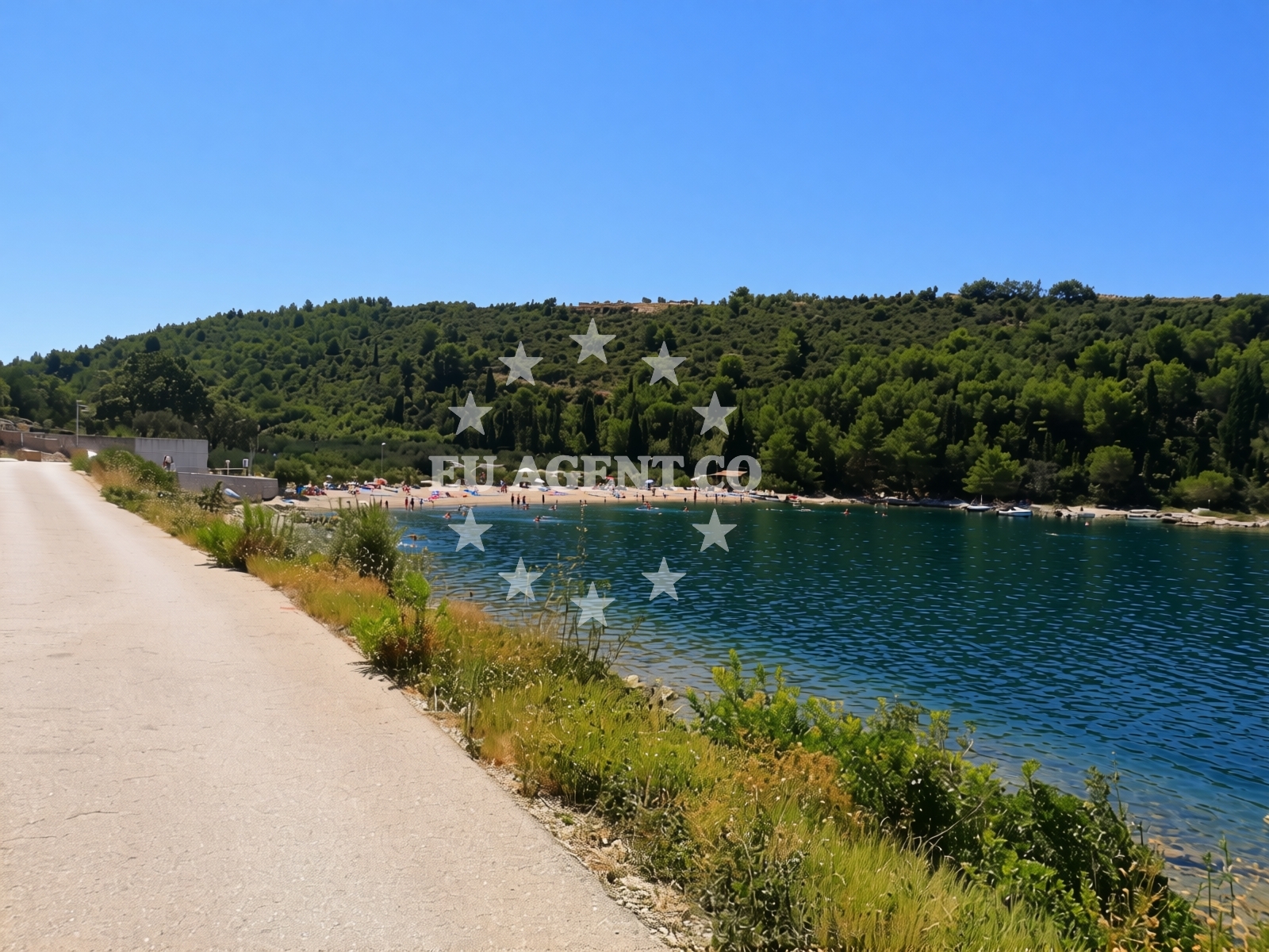 Additional view of Duba beach in Duba, Kremena