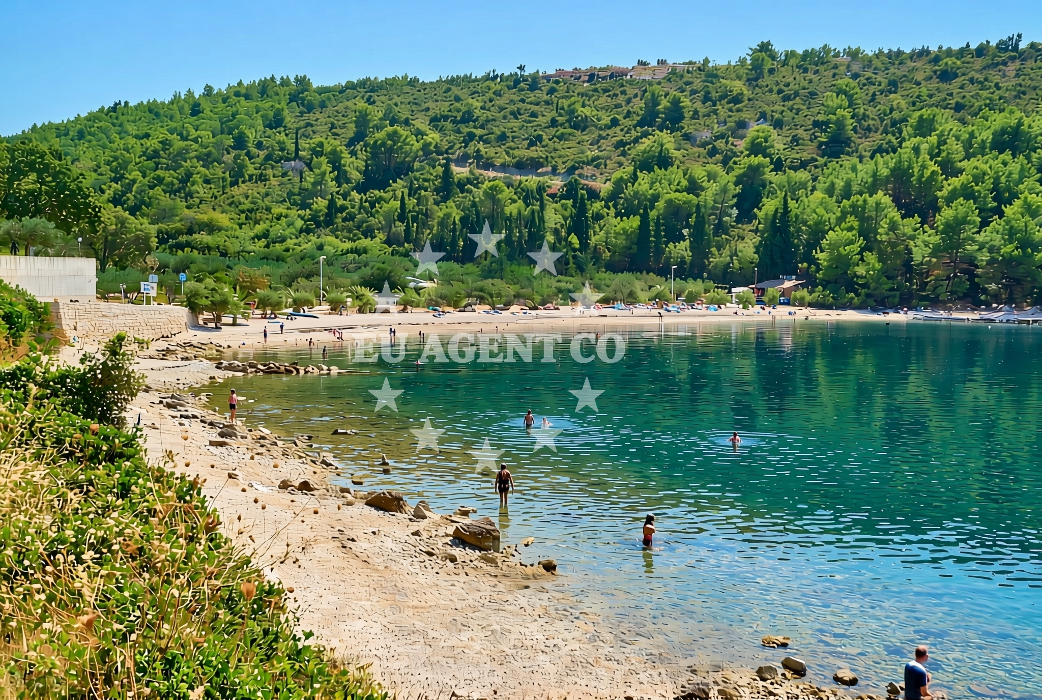 Additional view of Duba beach in Duba, Kremena