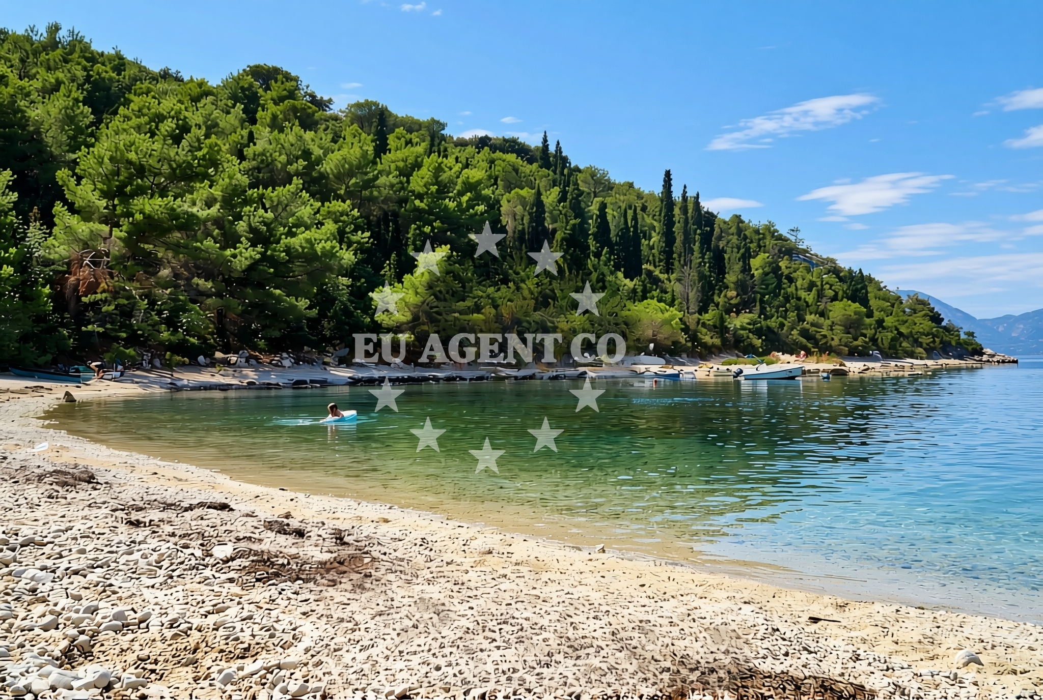 Additional view of Duba beach in Duba, Kremena