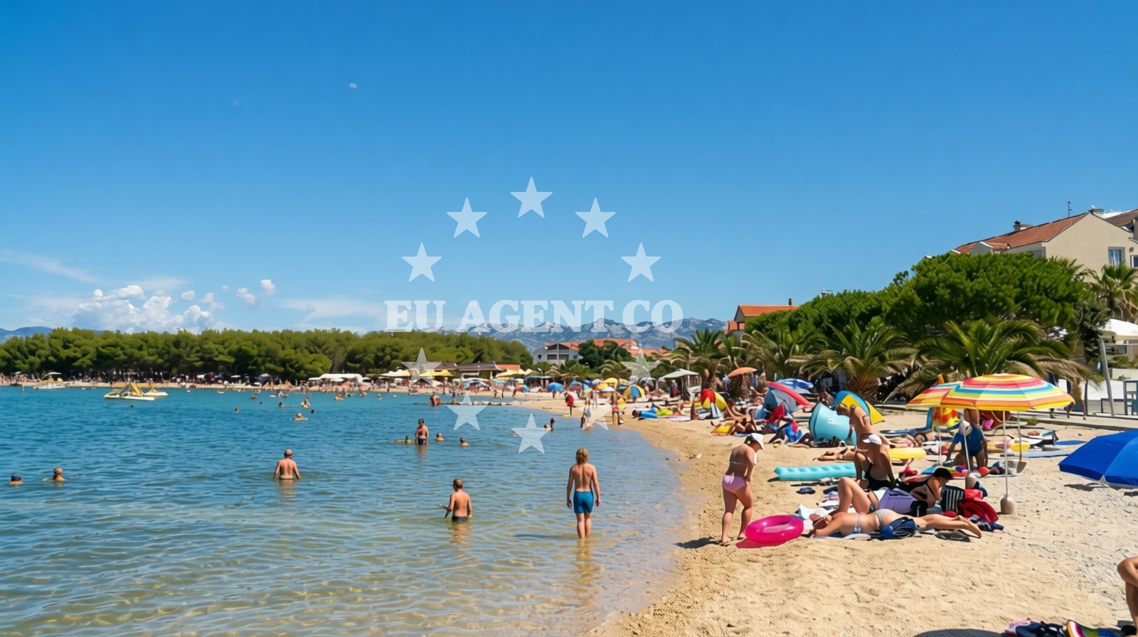 Beach facilities and surroundings at Dubrovnik beach
