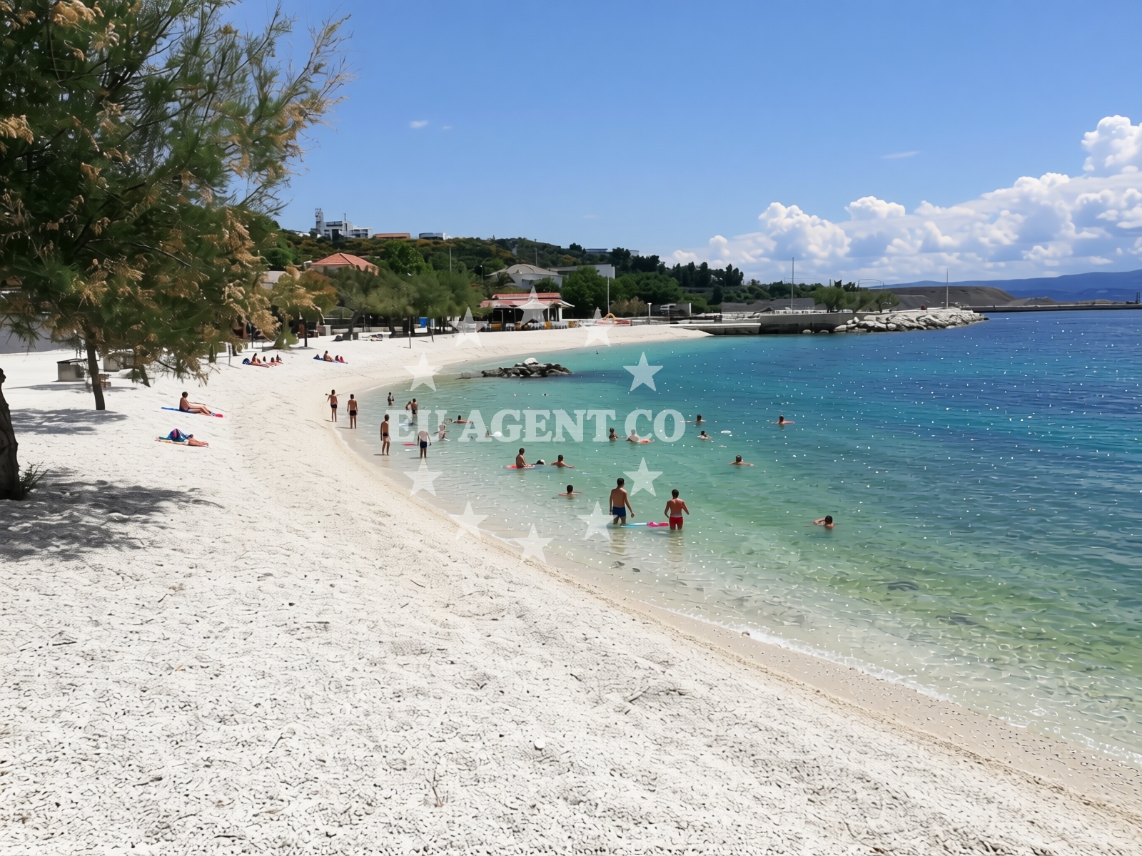 Sea and coastal view of Dugi Rat II beach in Ulica Žilića potok, Dugi Rat