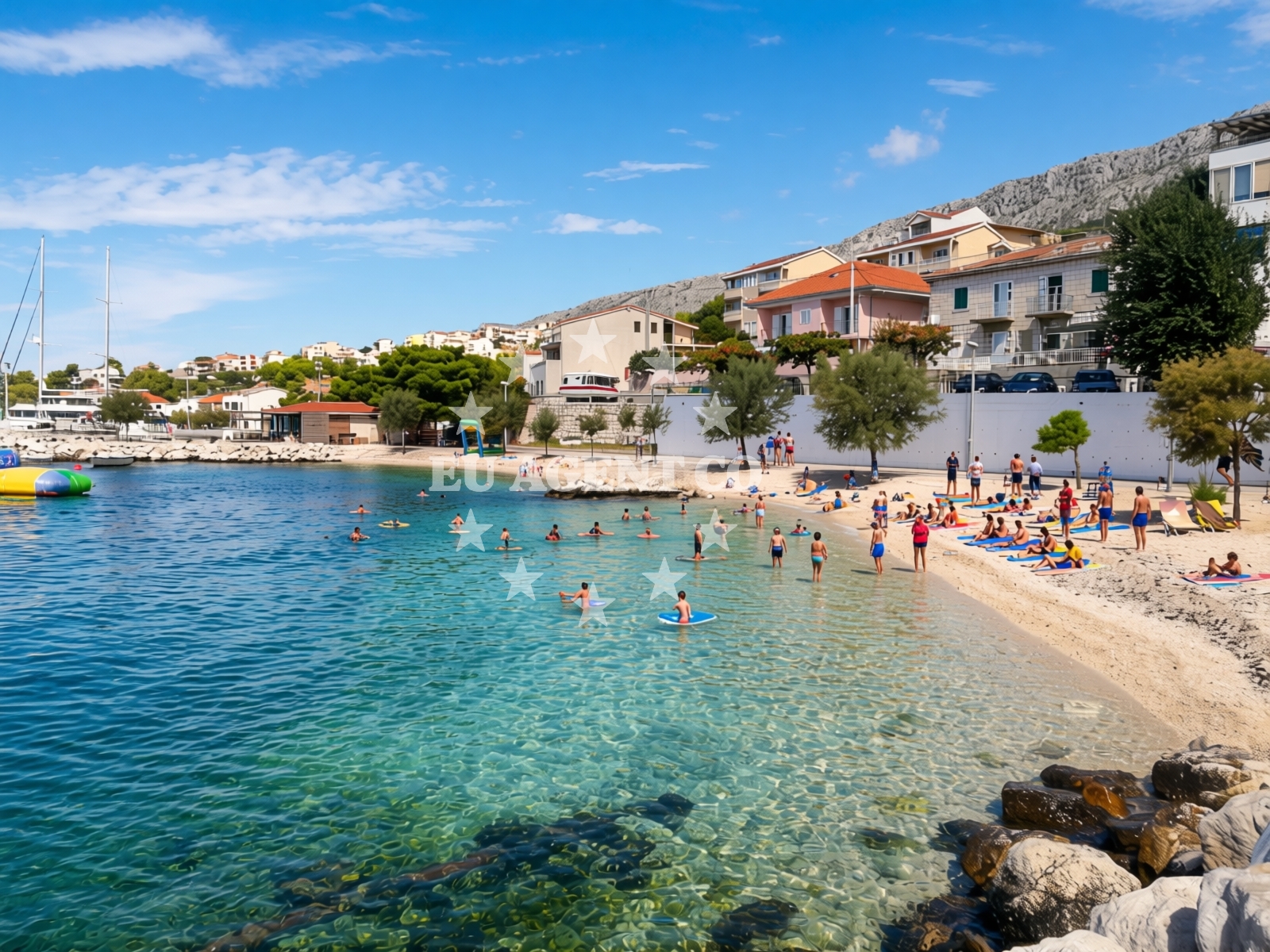 Additional view of Dugi Rat II beach in Ulica Žilića potok, Dugi Rat