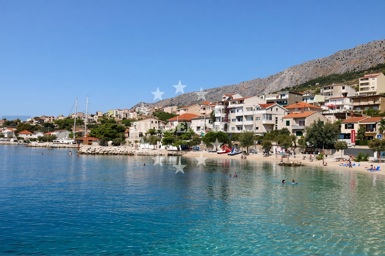 Additional view of Dugi Rat II beach in Ulica Žilića potok, Dugi Rat