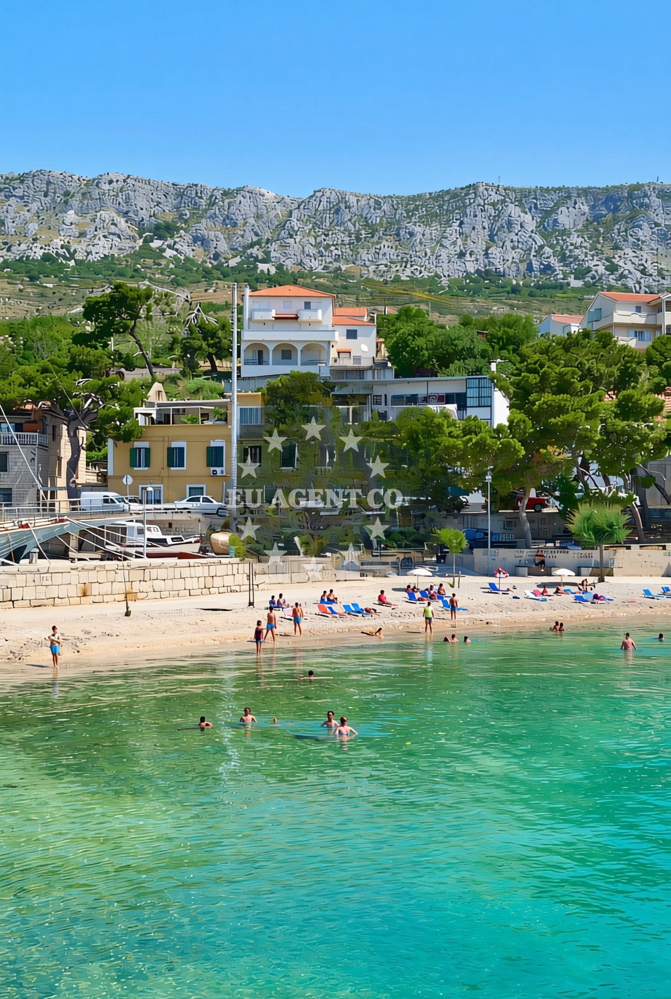 Additional view of Dugi Rat II beach in Ulica Žilića potok, Dugi Rat