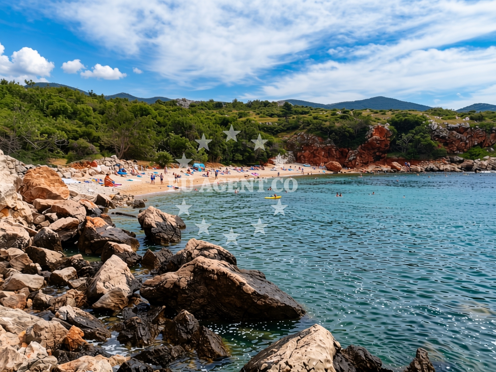 Beach facilities and surroundings at Dugno beach in 19. dalmatinske divizije 27, Povile kuća, Novi Vinodolski