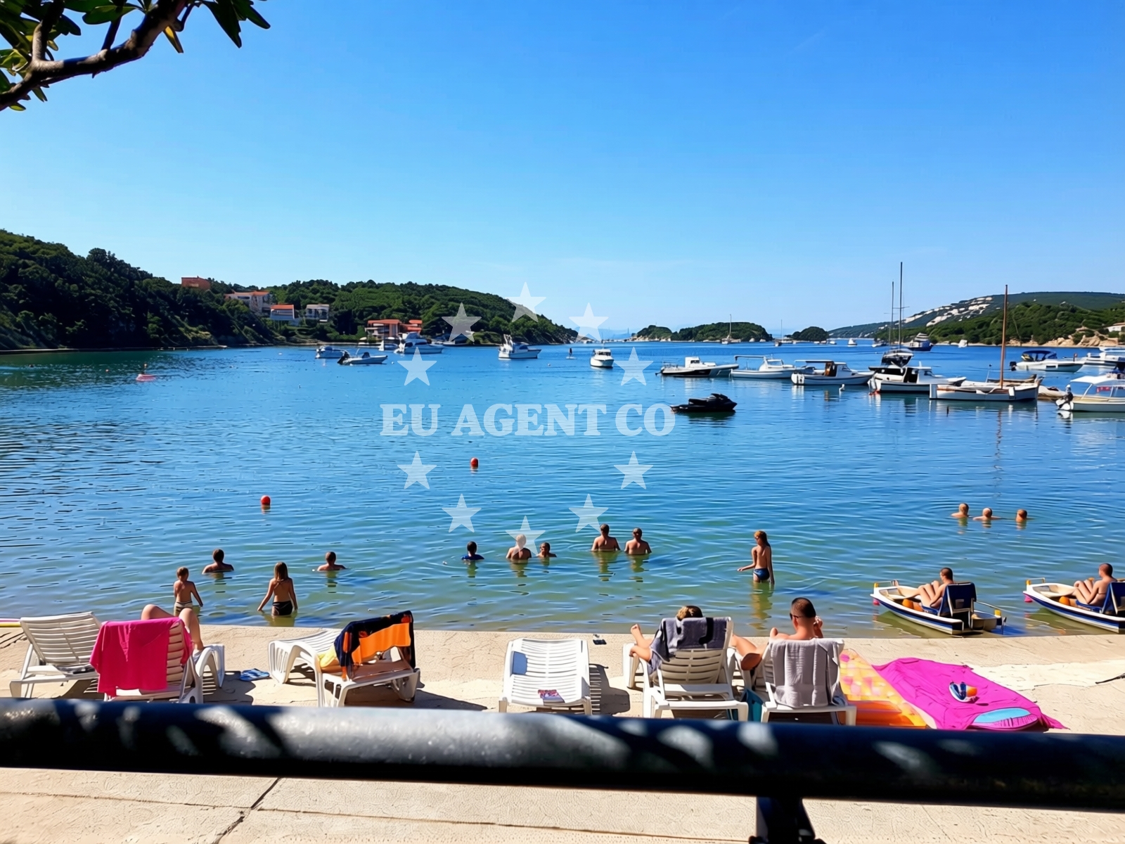 Shoreline and swimming area at Dumici beach in 375 Supetarska Draga, Supetarska Draga