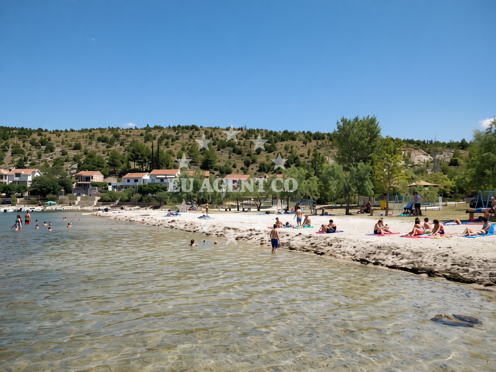 Shoreline and swimming area at Dumicina beach in M. DRAGA HRV. BRANITELJA 13, Kaštelina