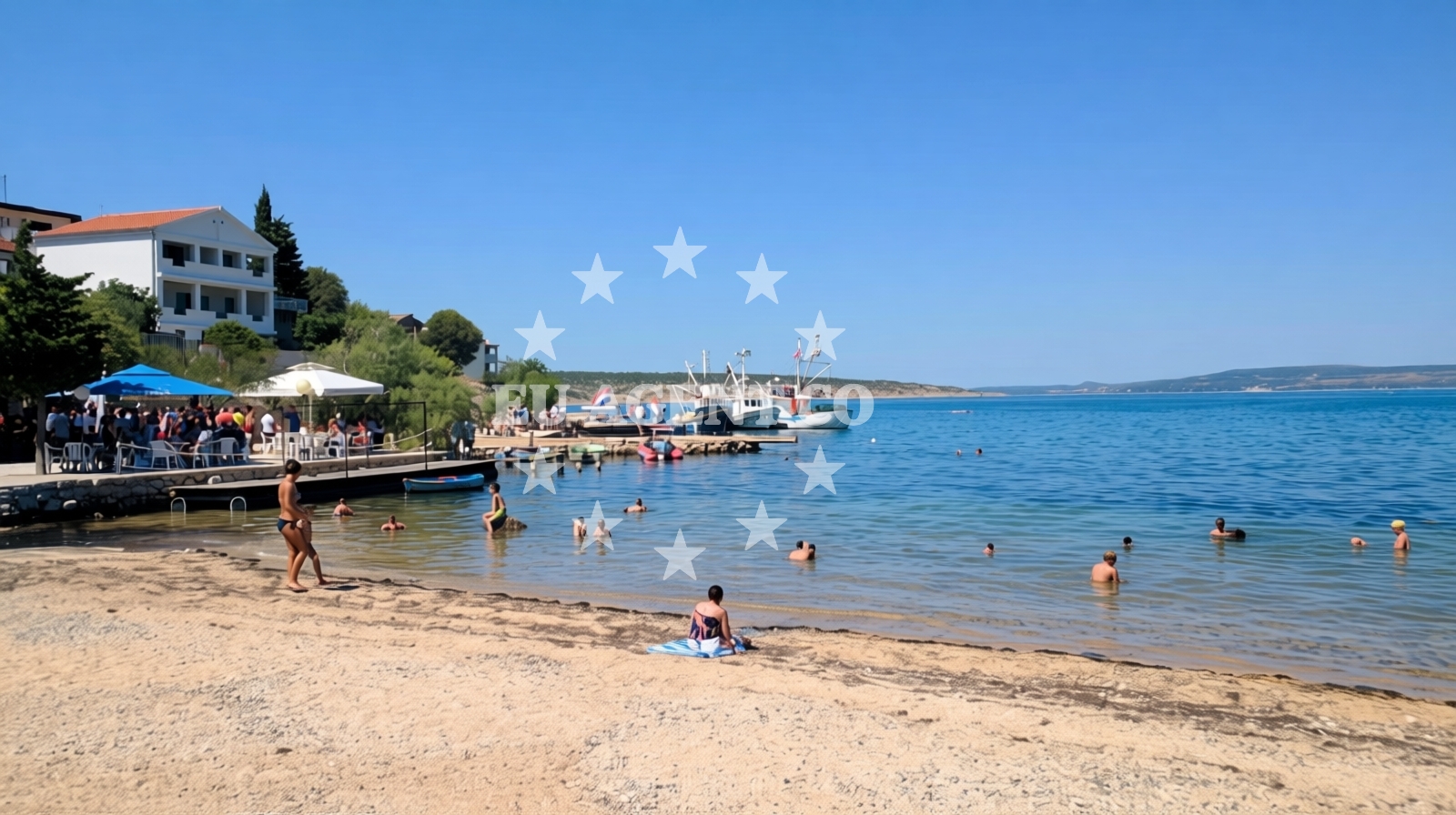 Beach facilities and surroundings at Dumicina beach in M. DRAGA HRV. BRANITELJA 13, Kaštelina