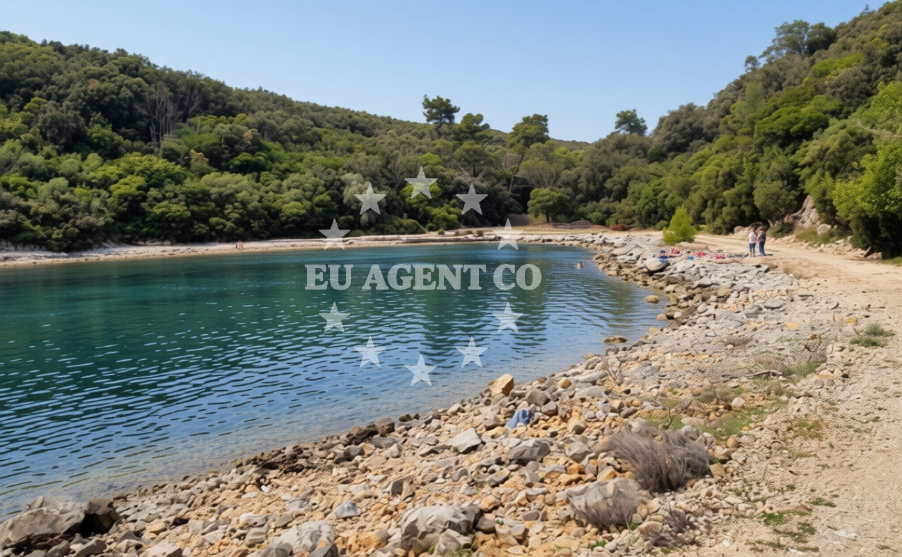 Additional view of Dundo beach in Kampor 99, Rab