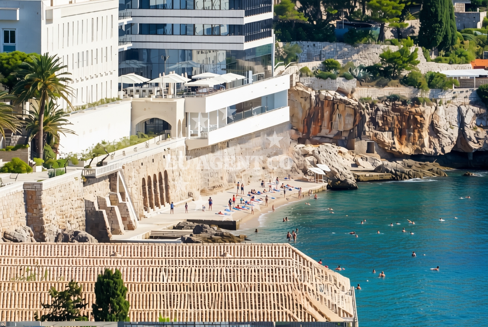 Overview of Excelsior, Dubrovnik Beach in Excelsior