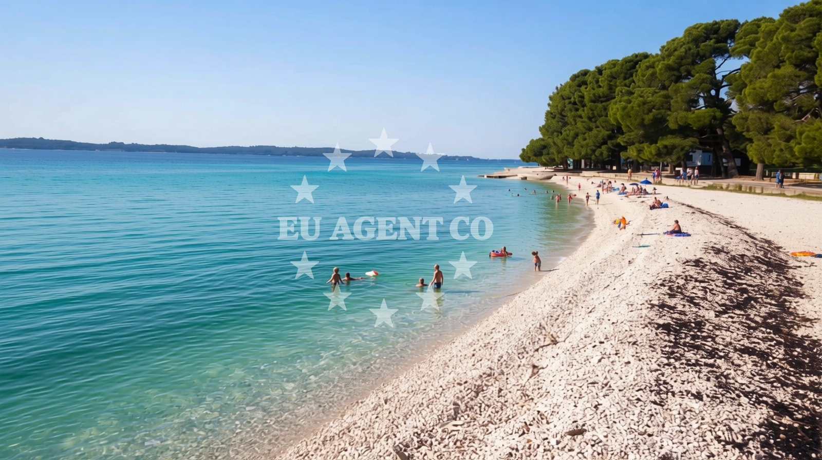 Overview of Fazana beach in BRAĆE ILIĆA 60, Fažana