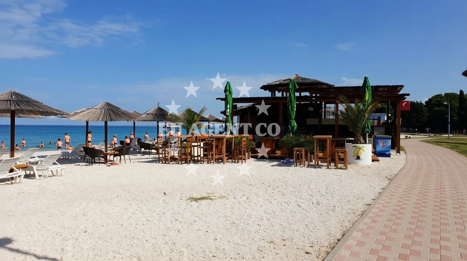 Shoreline and swimming area at Fazana beach in BRAĆE ILIĆA 60, Fažana