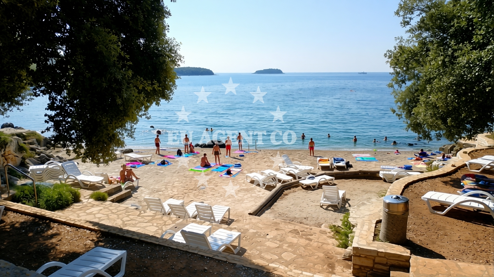 Shoreline and swimming area at Frnazina beach in Grgeti 1A, Funtana