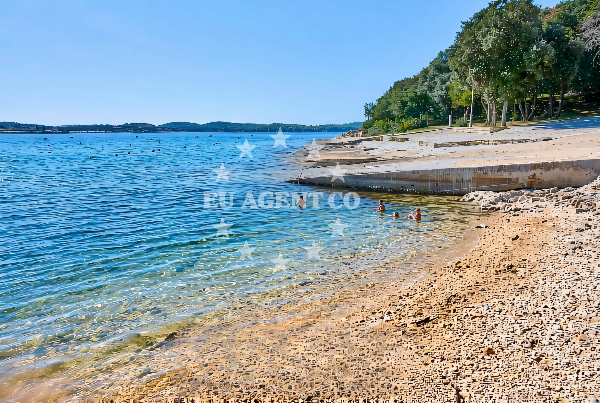 Beach facilities and surroundings at Fujaga, Vrsar Beach in Fujaga