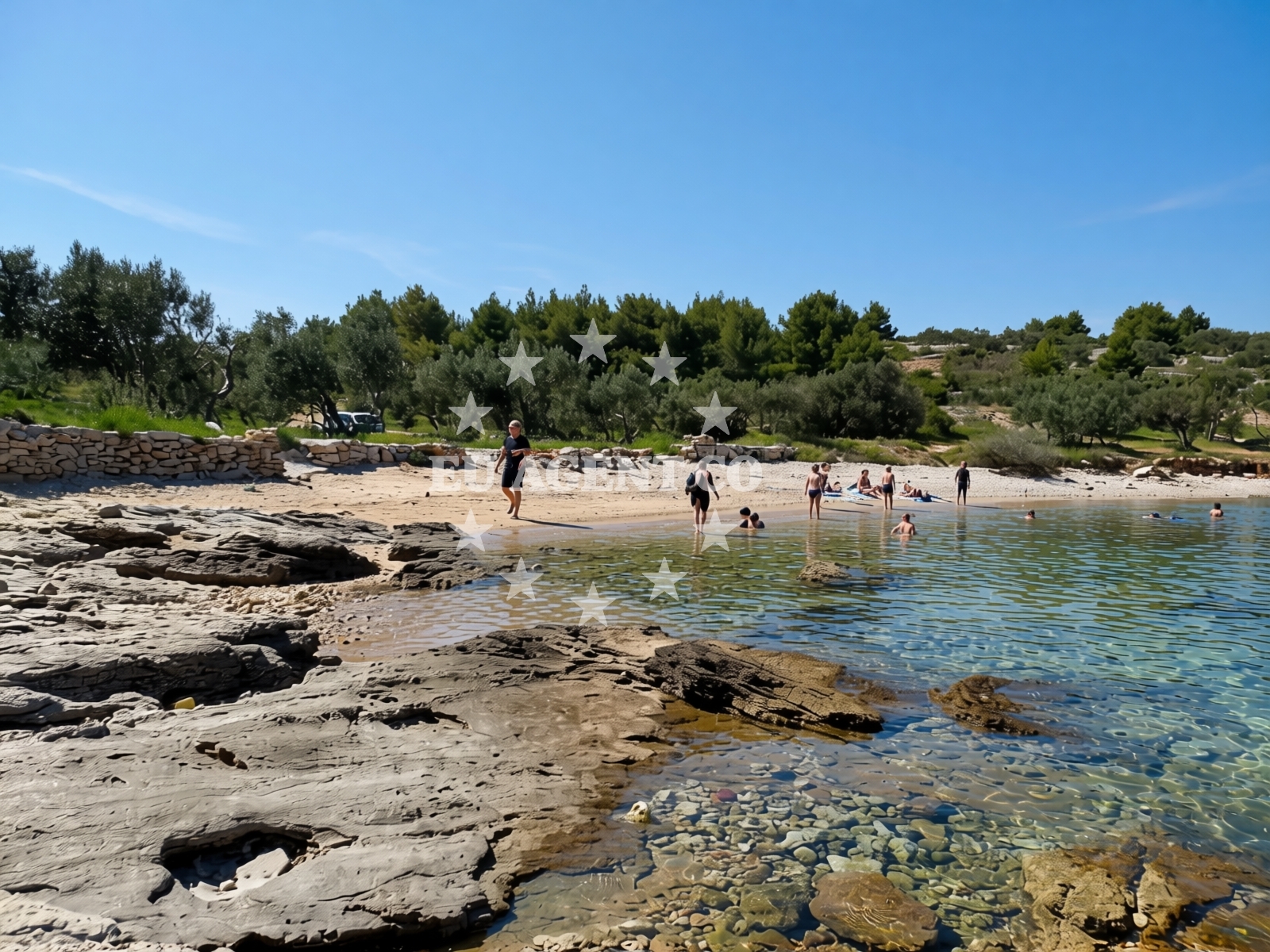 Additional view of Garbinada beach in Uvala Lovišća 1B, Jezera