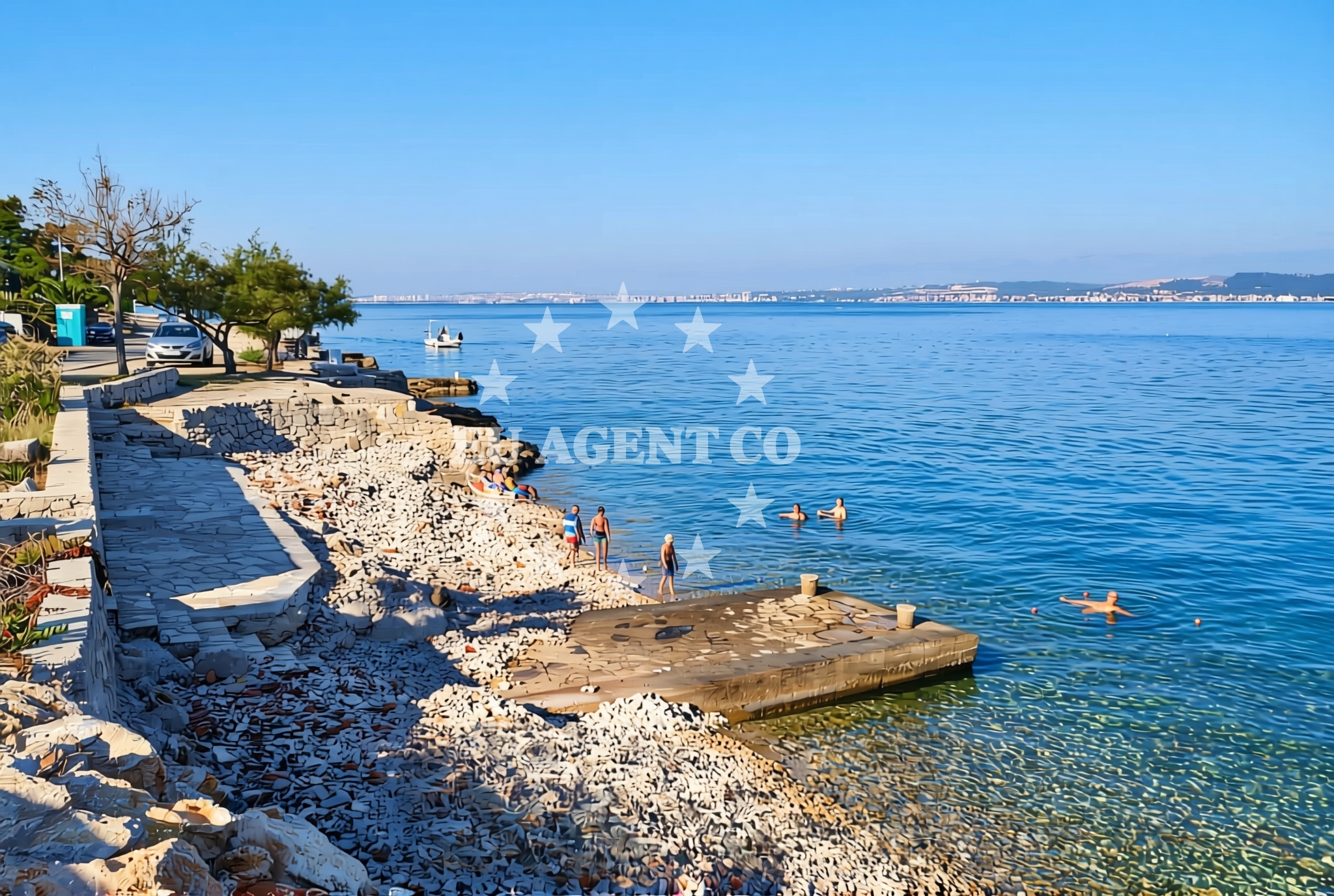 Beach facilities and surroundings at Glavica, Kukljica (Ugljan) Beach in Glavica