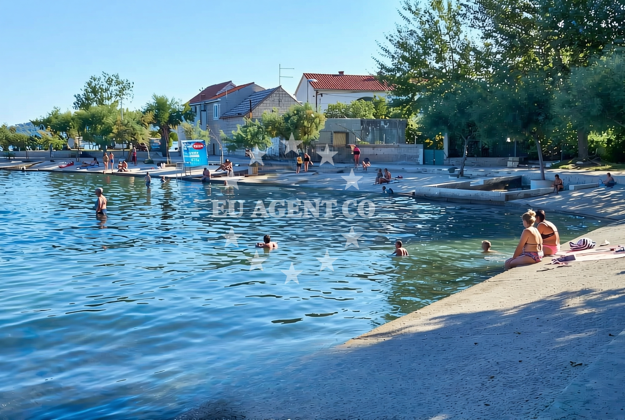 Beach facilities and surroundings at Gojača, Kaštel Sućurac Beach in Gojača