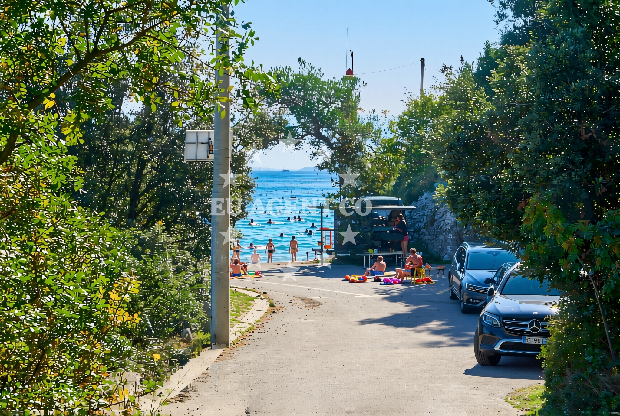Sea and coastal view of Golovik: beaches and coves in Golovik