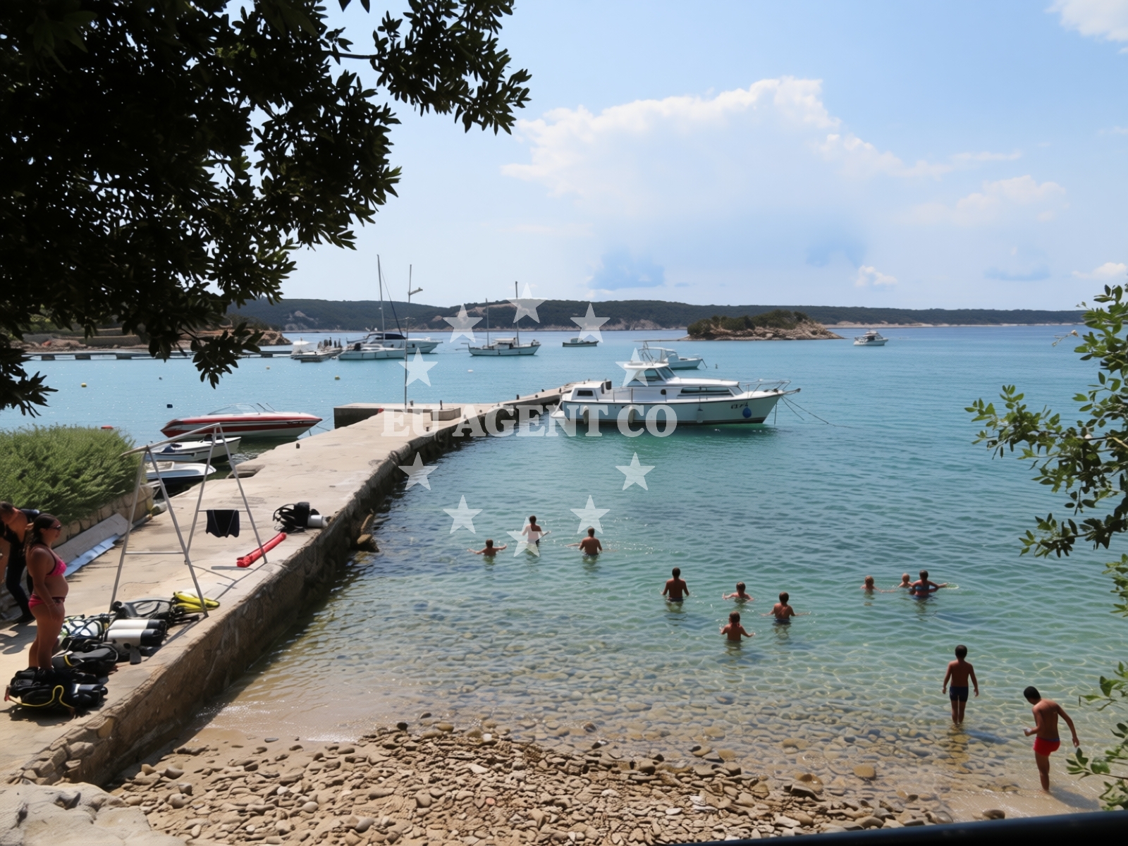 Overview of Gonar beach in 345 Supetarska Draga, Supetarska Draga