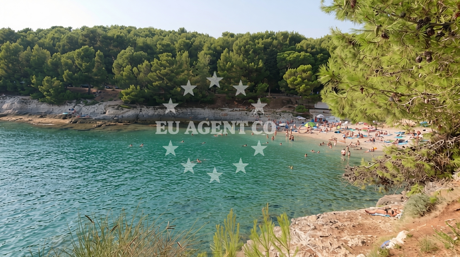 Sea and coastal view of Gortan's Cove in 9 Sisplac ulica, Pula
