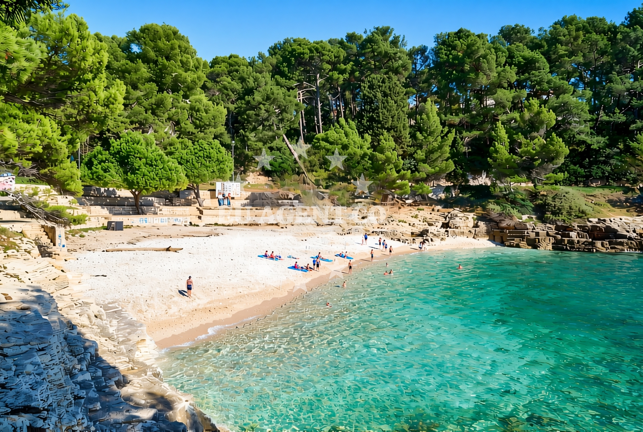 Overview of Gortanova uvala, Pula Beach in Gortanova uvala