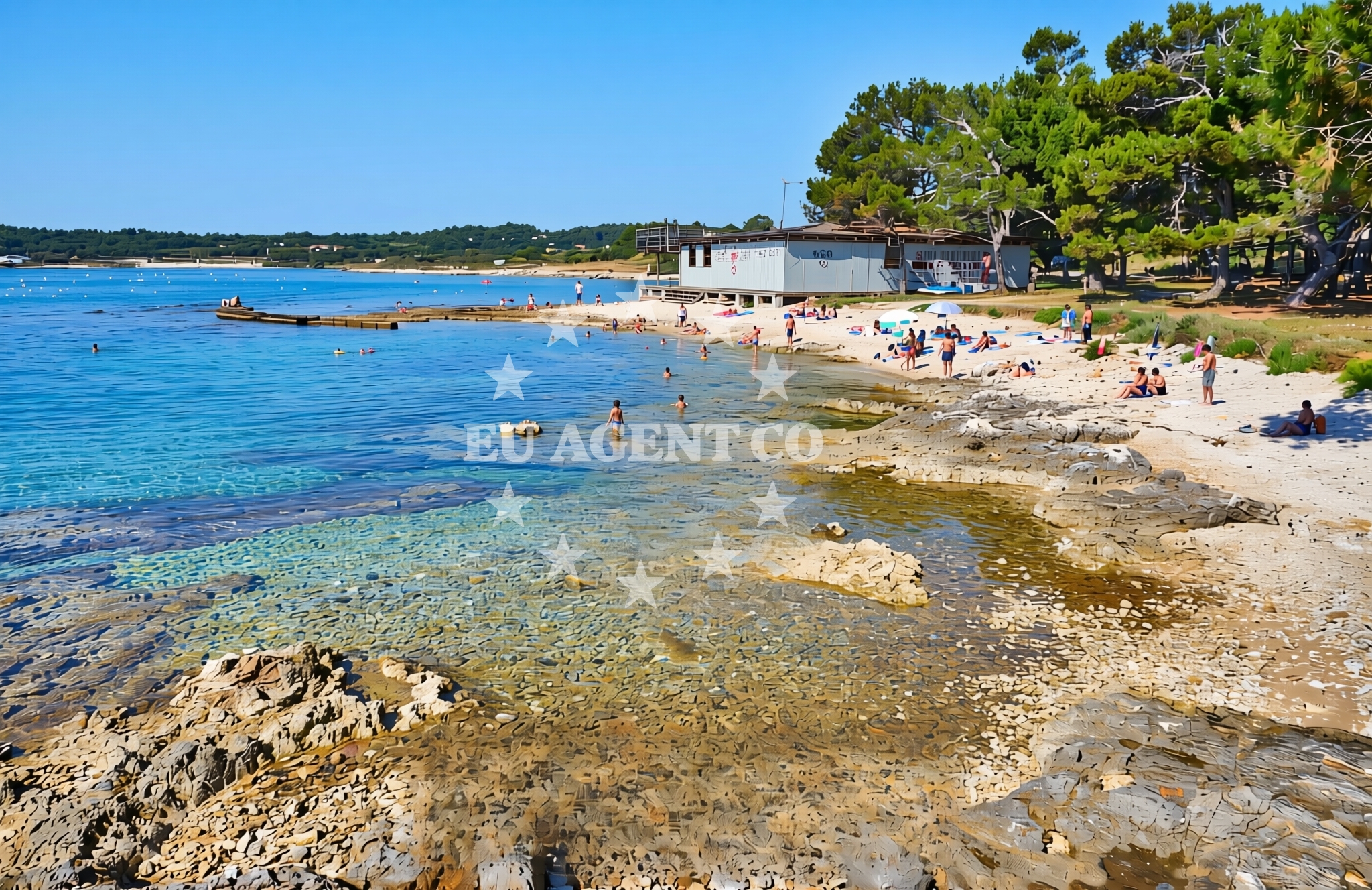 Beach facilities and surroundings at Gospa od Kuj istok, Ližnjan Beach in Gospa od Kuj istok