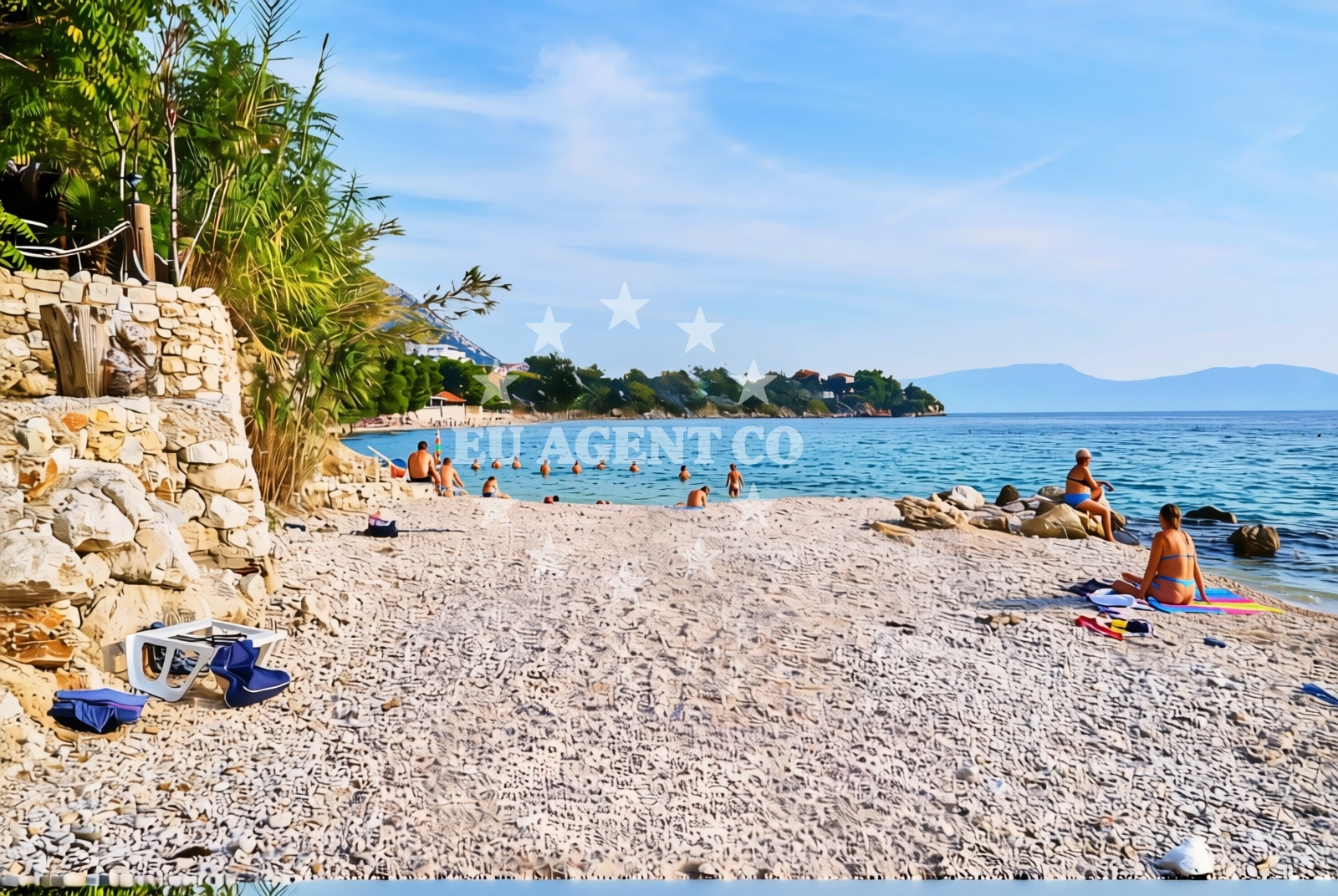 Overview of Gradac: beaches and coves (8) in Gradac