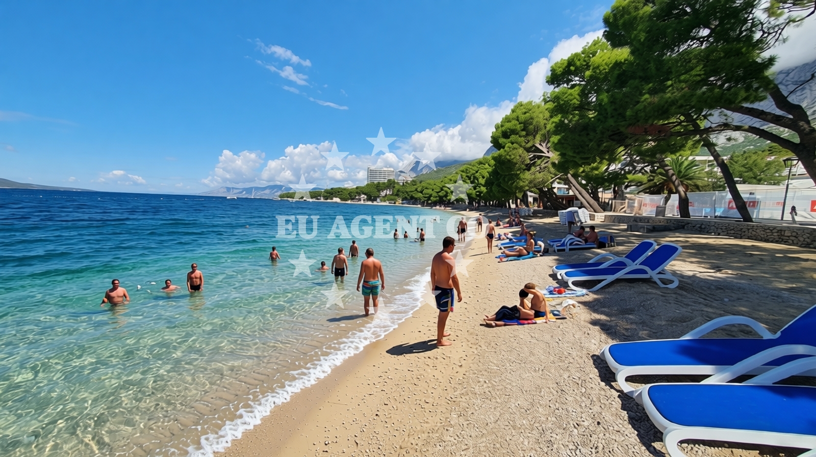 Overview of Gradska beach in ŠETALIŠTE DR FRANJE TUĐMANA 6, Makarska