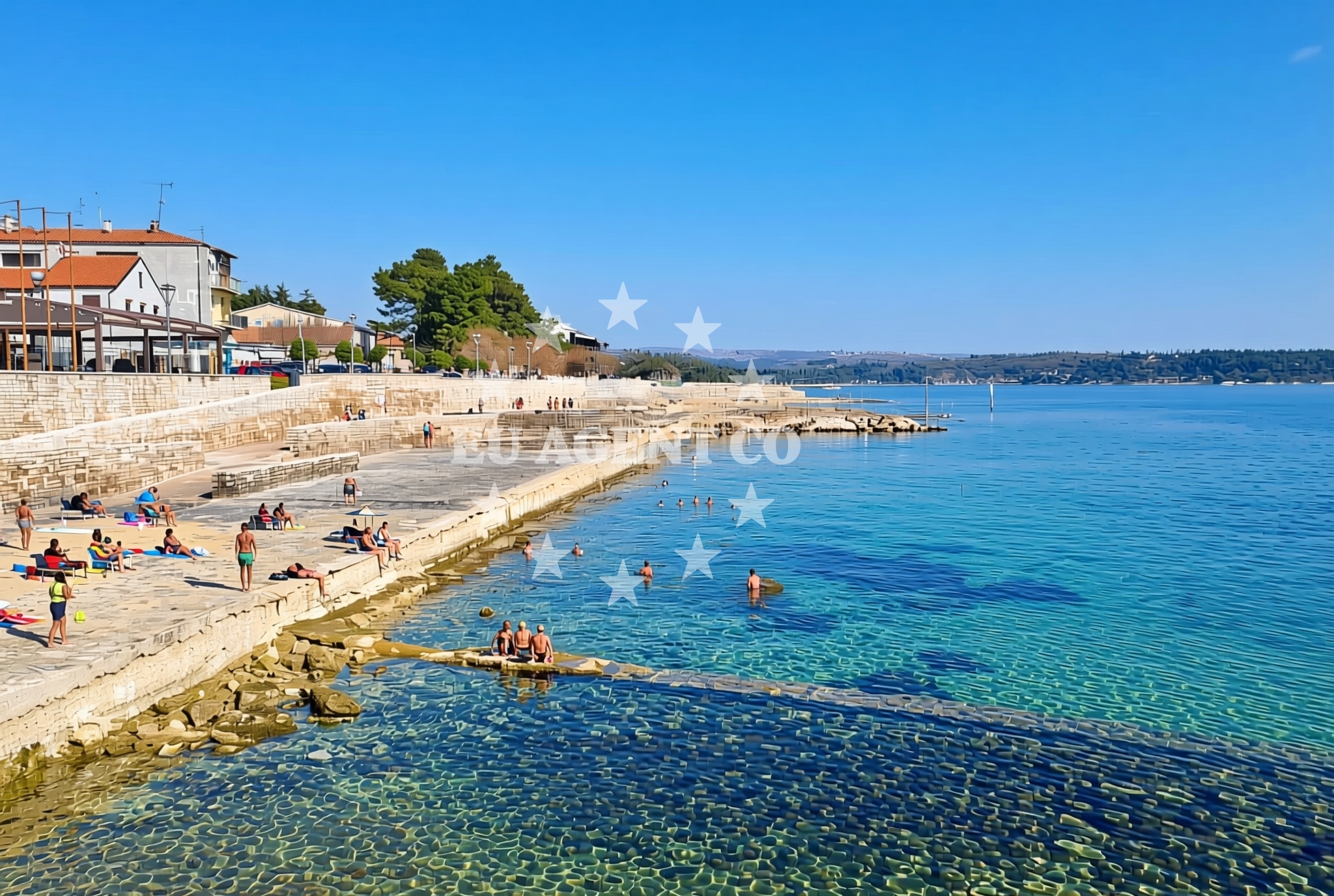 Overview of Gradska plaža, Novigrad (Istarska županija) Beach in Gradska plaža