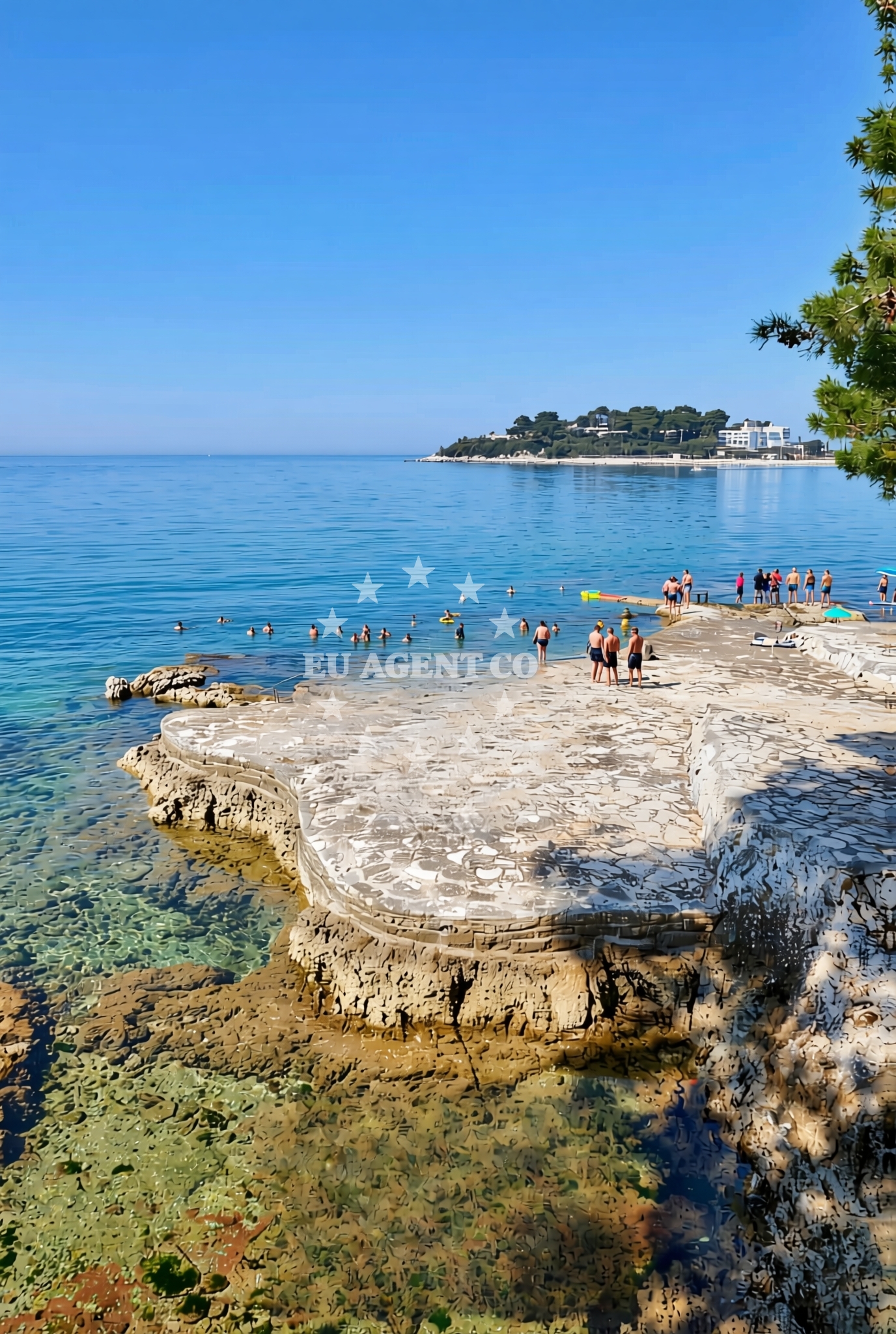 Shoreline and swimming area at Gradsko kupalište, Poreč Beach in Gradsko kupalište