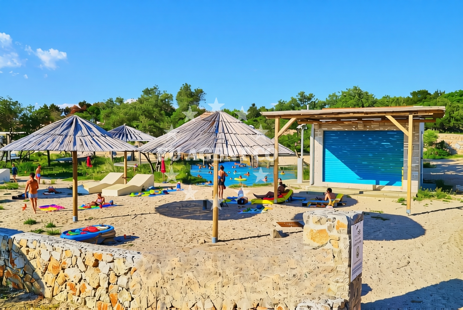 Beach facilities and surroundings at Gramagul, Punat (Krk) Beach in Gramagul
