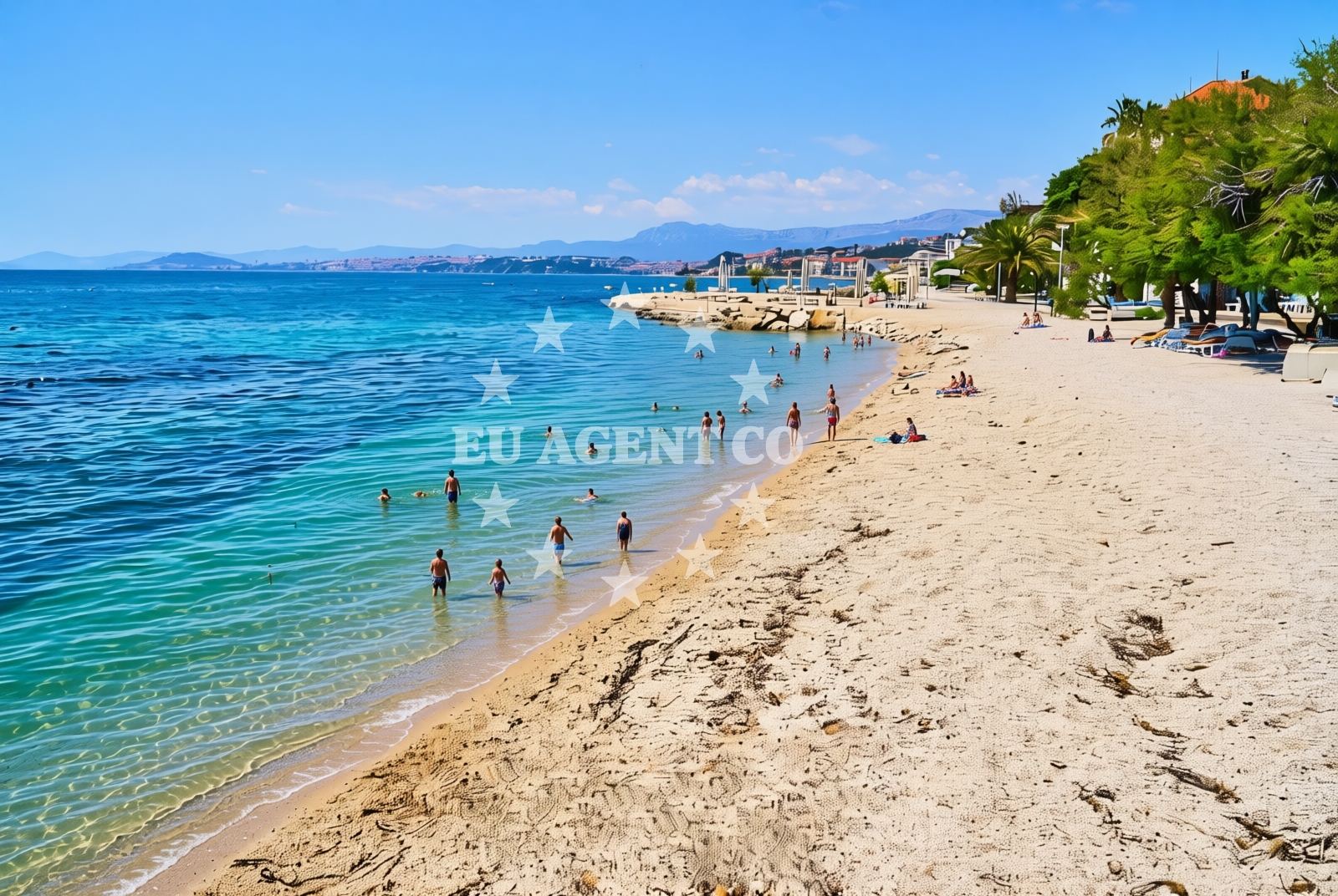 Beach facilities and surroundings at Grbavac, Podstrana - Grbavac Beach in Grbavac